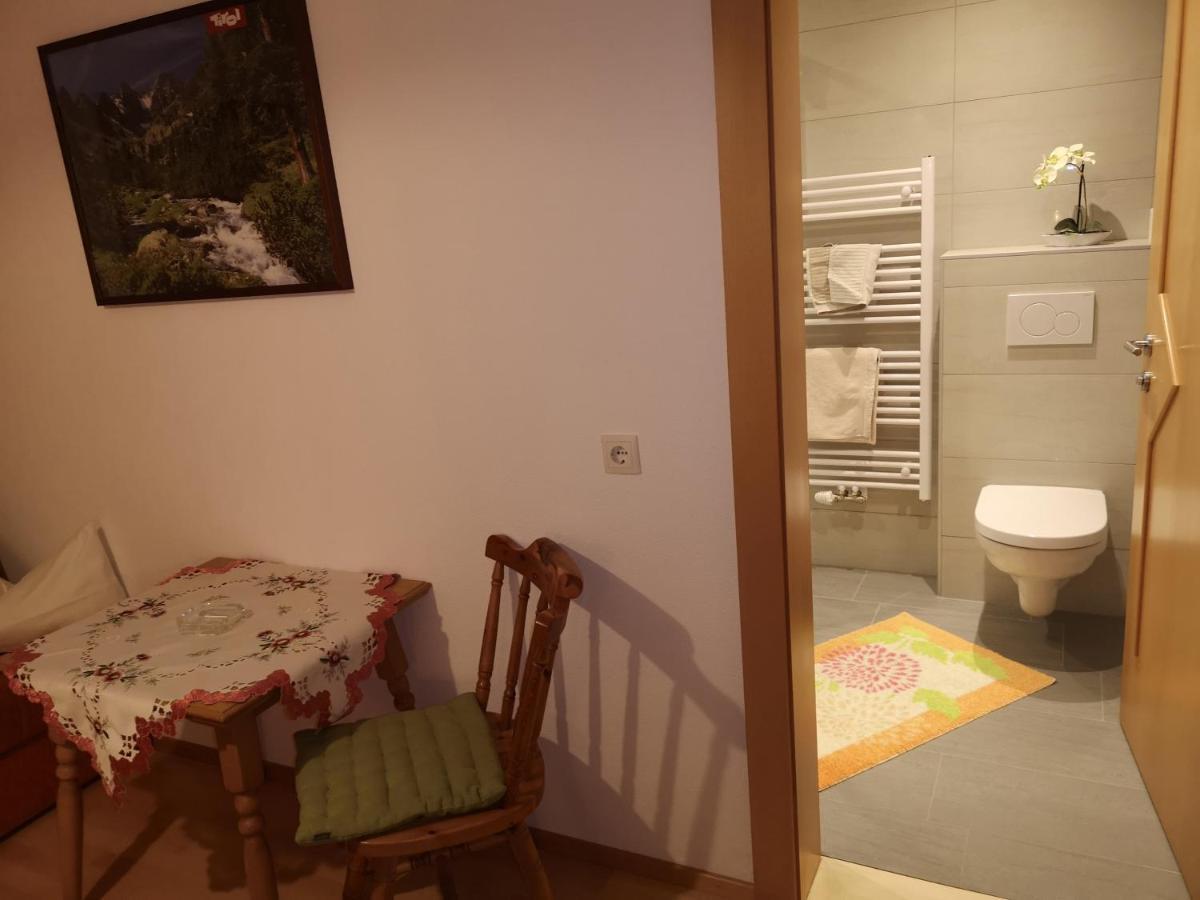 שטראס אים זילרטל Gaestehaus Luxner מראה חיצוני תמונה