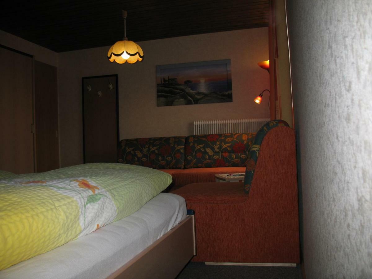 שטראס אים זילרטל Gaestehaus Luxner מראה חיצוני תמונה